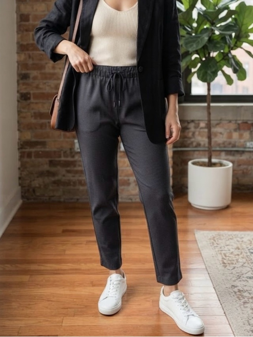 Rachel Zoe Black Micro Pattern Drawstring Pull-On Trousers Preppy Minimalist